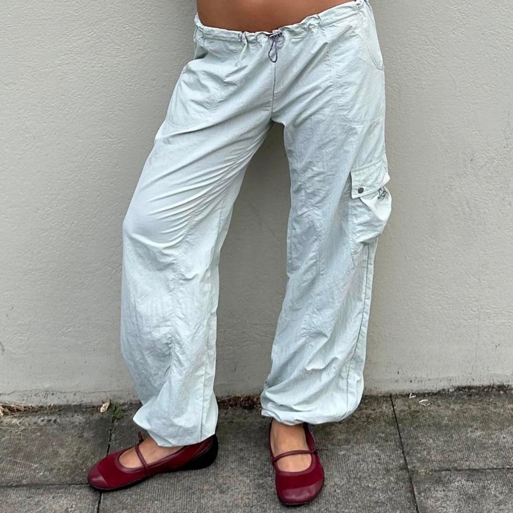 Peachy Den Mimi Pants in color 'Oyster'